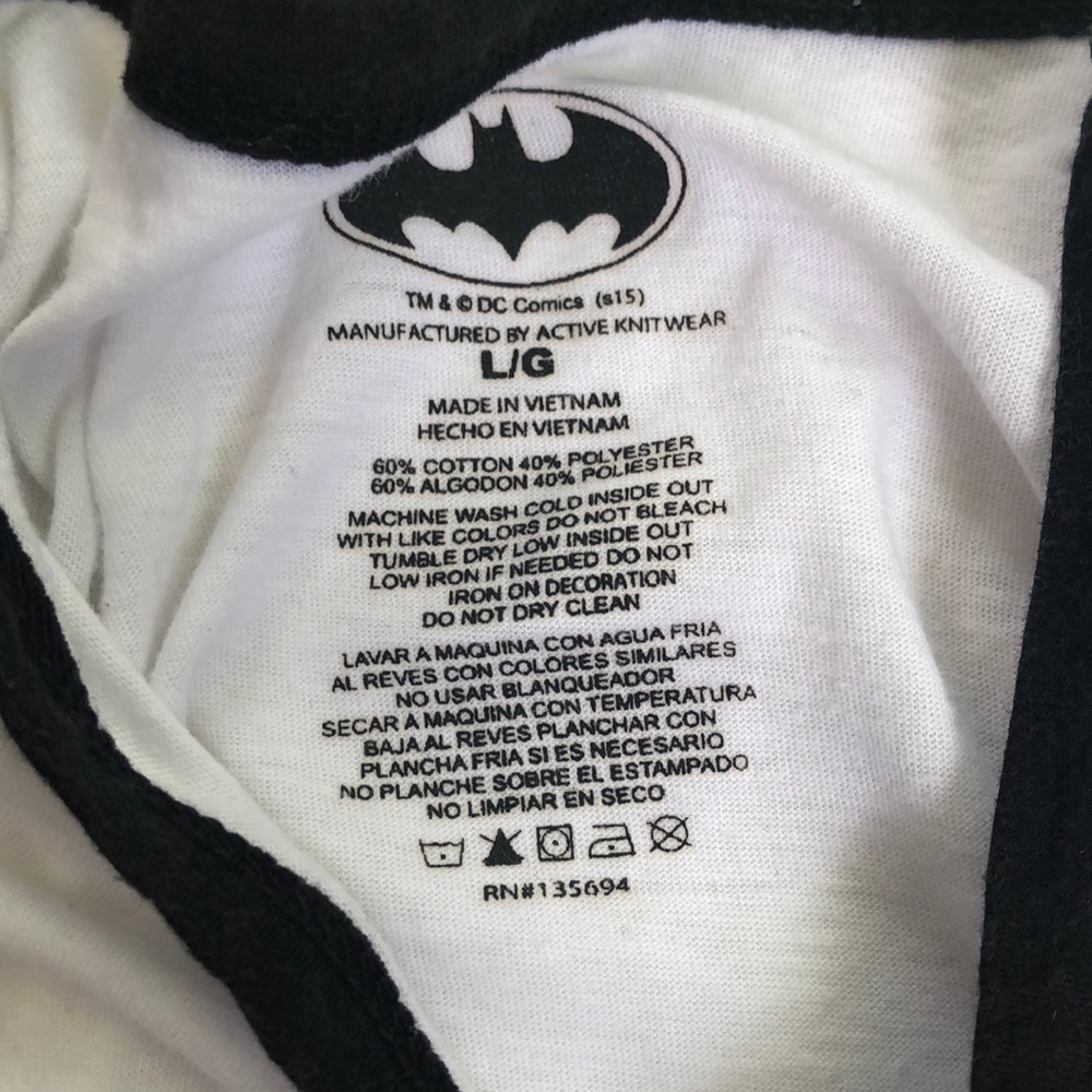 π¦ BATMAN DC Rhinestone Shirt π¦ - Picture 4 of 5